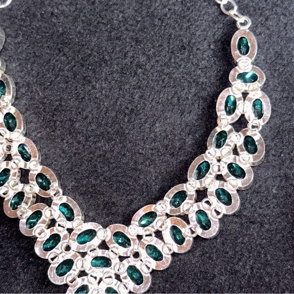 Sparkly Irish Green Apatite gemstone cluster statement necklace - Picture 9 of 14